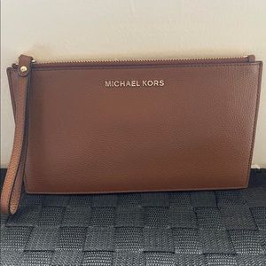 Michael Kors Jet Set Large Wristlet